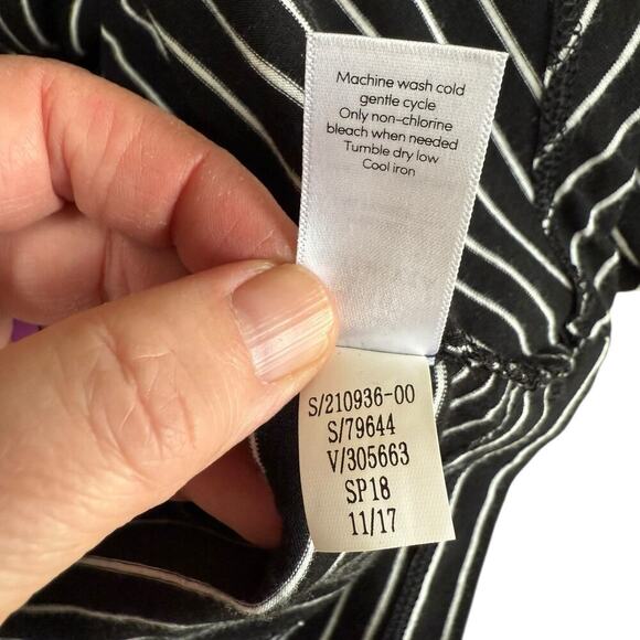 NWT Athleta Stripe La Palma Dress Black White Stripe Coastal Preppy Prep $98 M - Picture 9 of 12